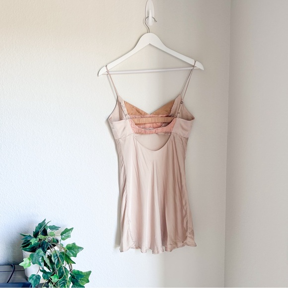 ANTHROPOLOGIE Women's Colourblock Satin Slip Mini Dress Small Cream Beige - Picture 9 of 12